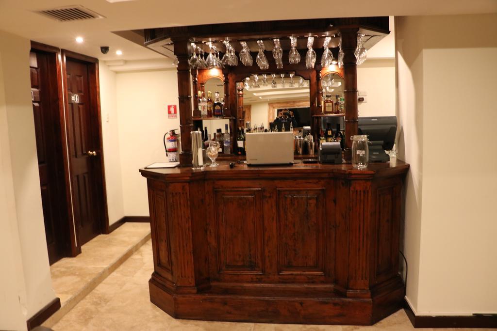 Hotel Genessis Antigua Bagian luar foto