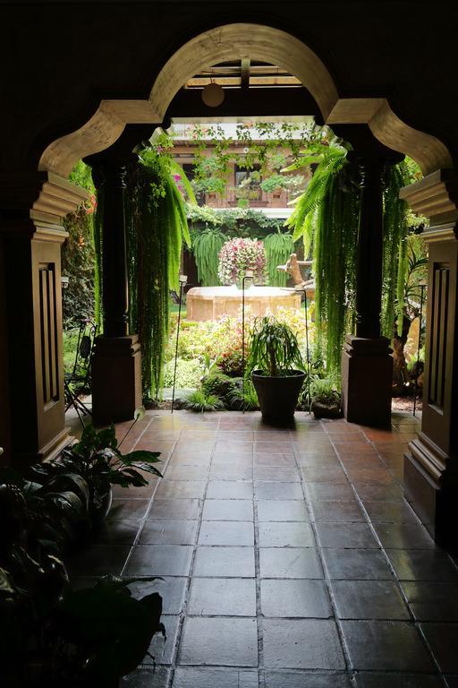 Hotel Genessis Antigua Bagian luar foto
