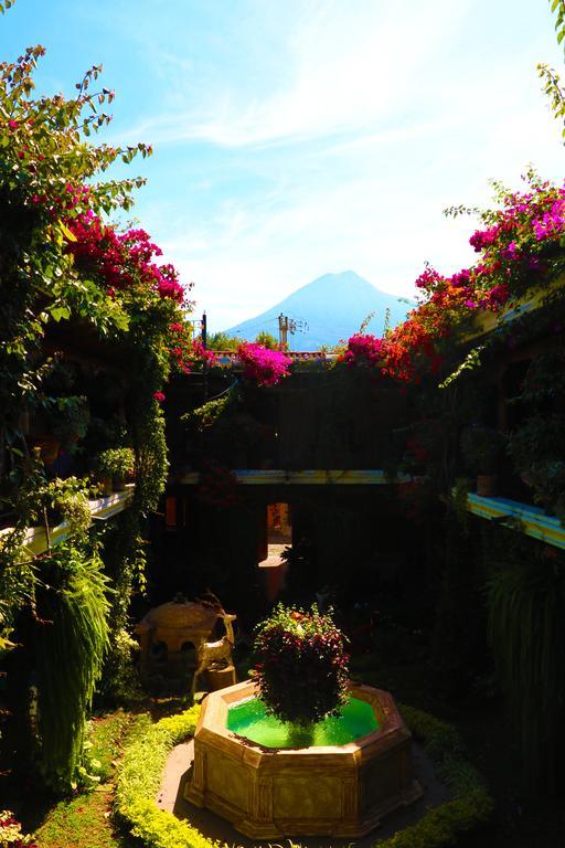 Hotel Genessis Antigua Bagian luar foto